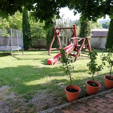 Olze Panzio Bed & Breakfast Erdobenye Exterior photo